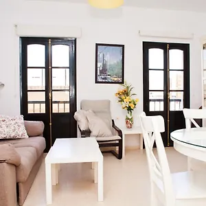 https://atico-cadiz-al-lado-playa-la-caleta.hotelsincadiz.net